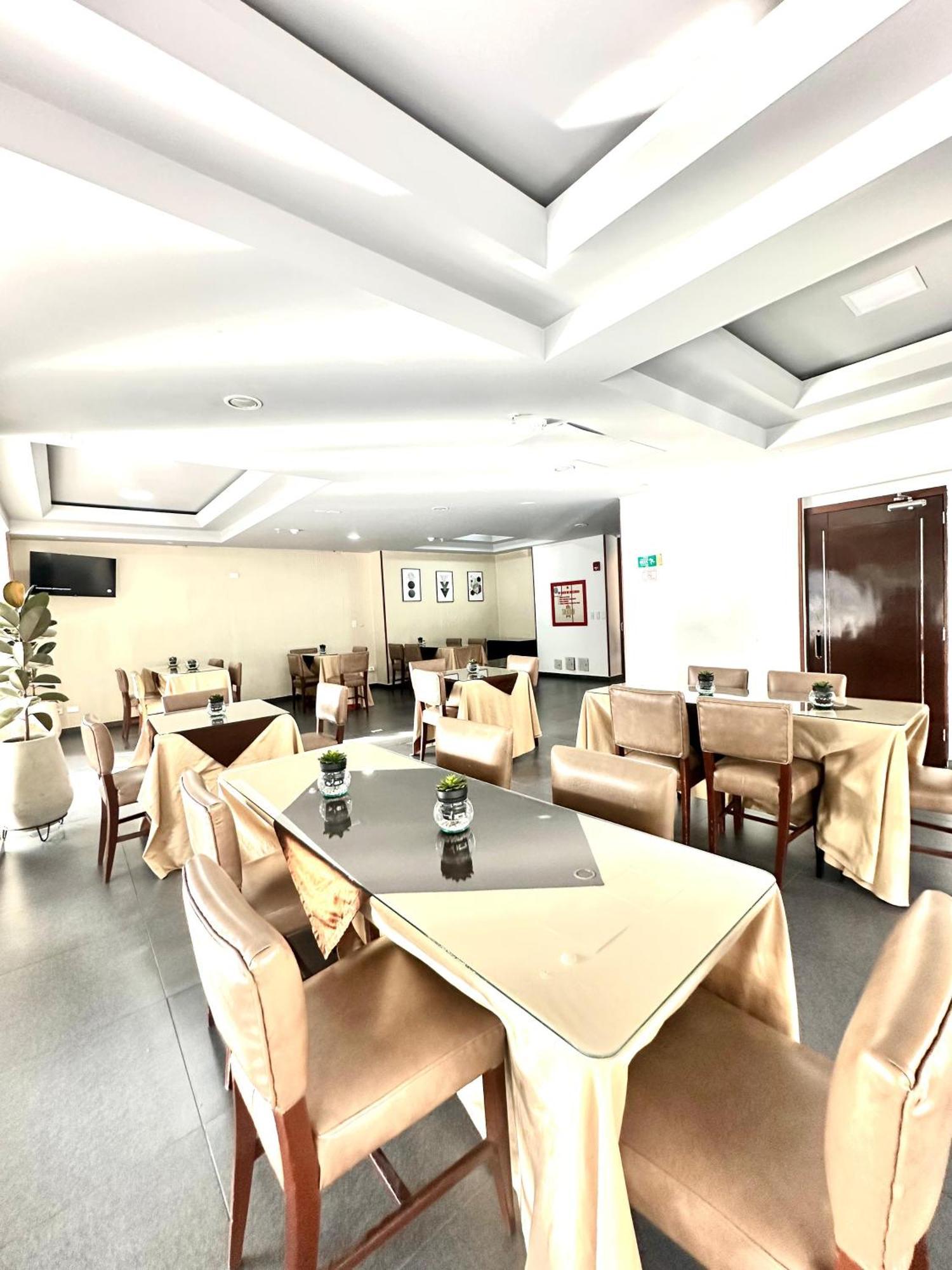 Hotel Sheridan Bogotá Zewnętrze zdjęcie